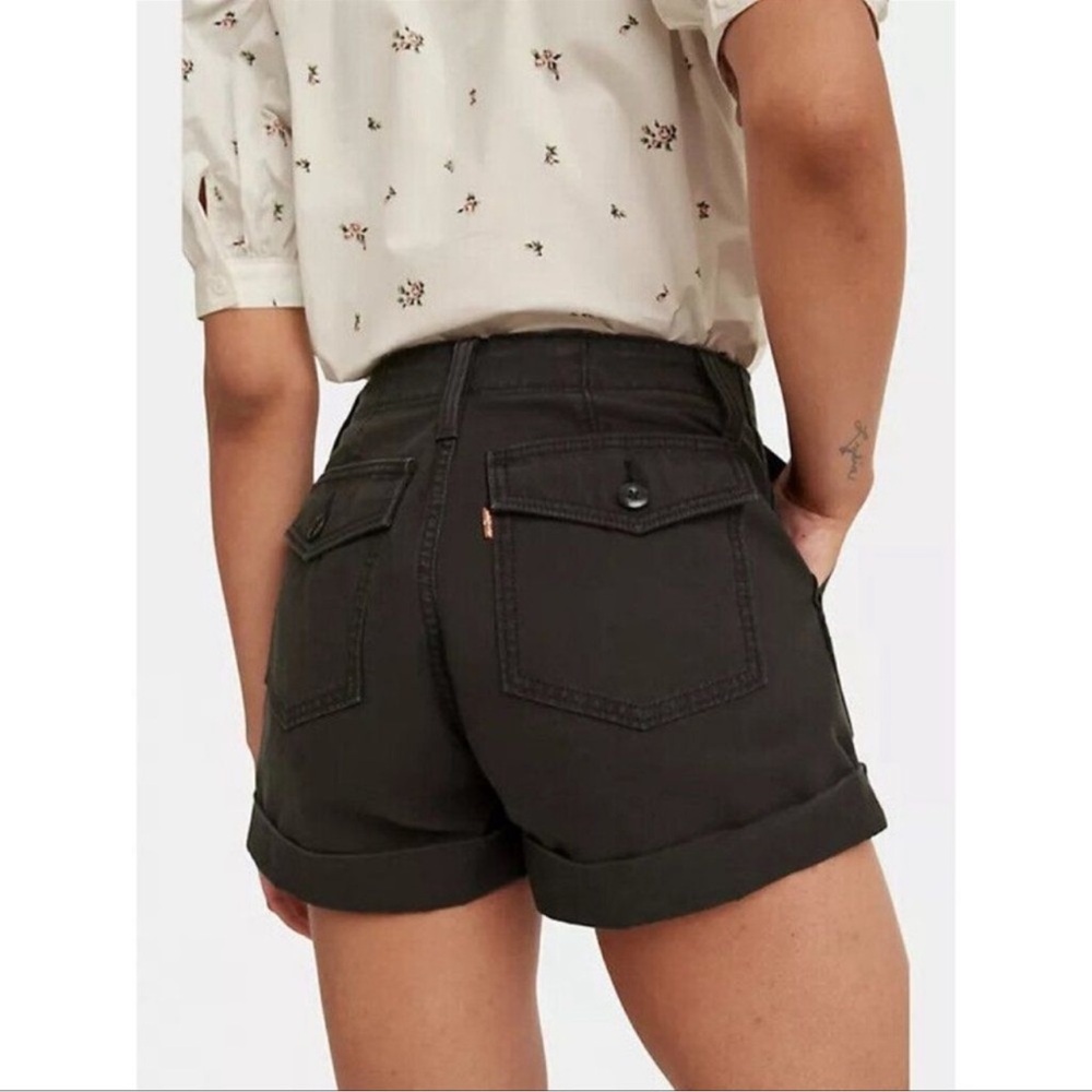 Levi’s Premium Ribcage Black Twill Utility Shorts 33 / 16